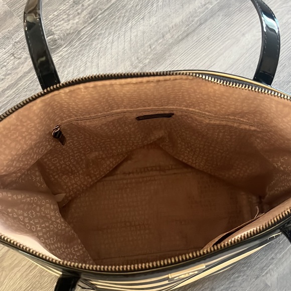 Kate Spade Vinyl Zip Tote Cream and Black Striped - Picture 10 of 15